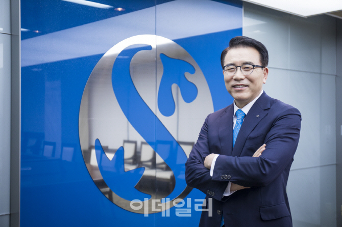 조용병 신한금융 회장 “ING생명 인수방향 정해 추진”