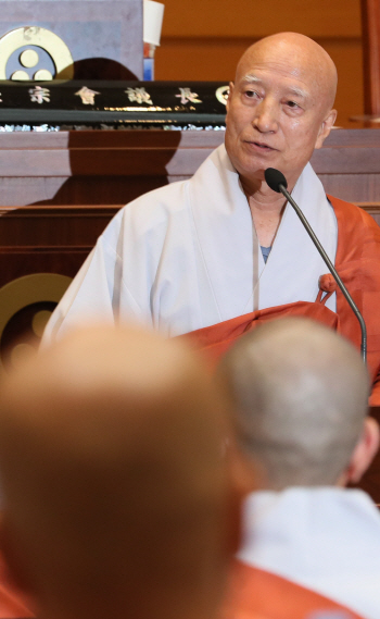 조계종 사상초유 '설정 총무원장 불신임안' 가결
