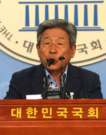 "국회 특활비, 완전 폐지"vs"대국민 사기극"