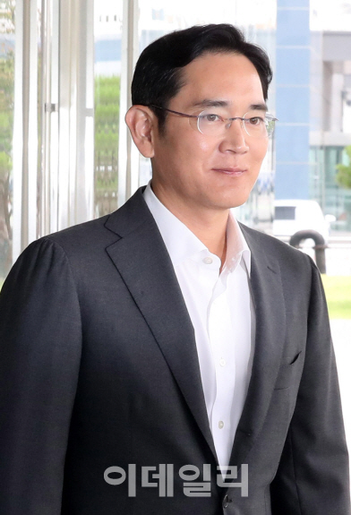 朴 2심 재판부 "삼성 승계작업·부정청탁 인정"…이재용측 `긴장`