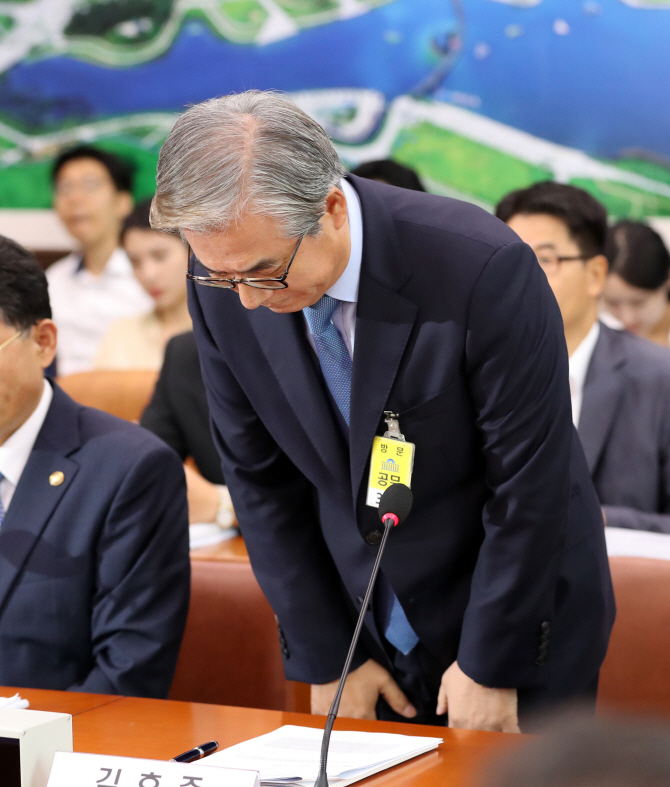 김효준 BMW코리아 회장 “리콜 협력업체 선정 검토”