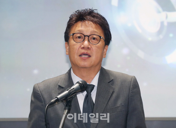 [포토]축사하는 민병두 정무위원장