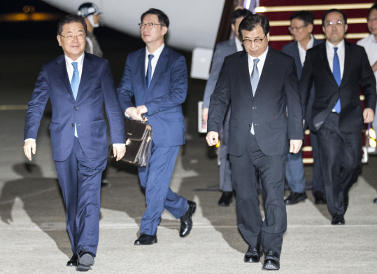 대북특사단, 서울공항 도착…靑 이동해 文대통령에 방북성과 보고 예정