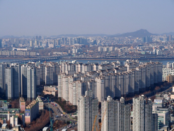 다주택자 규제로 안되니…부동산 추가대책, 1주택자도 겨냥할 듯