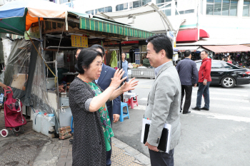 홍종학 장관 “추석 맞아 전통시장 방문캠페인 전개”