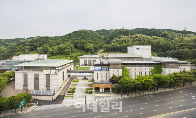 국립국악원 무용단 갑질 논란 문화예술계 문제로 번지나