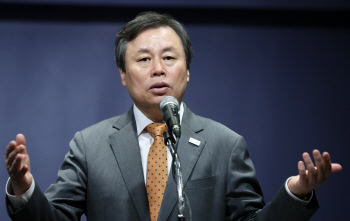 "2032년 남북올림픽 정식 제안…겨레말큰사전 재개 기대"