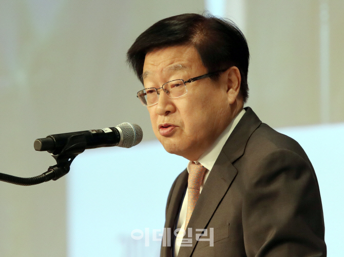 [포토]'2018 무협-CSIS 리커네팅 아시아'에서 개회사하는 김영주 회장