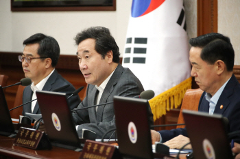 이낙연 총리 "종부세 세금폭탄 비판, 사실과 다르고 국민 생각과도 어긋나"