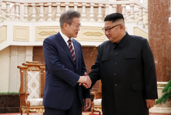 ‘시민 식당’서 환송 만찬 원한 文대통령..北 선택은?