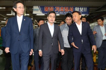 군산 GM협력사들 '다마스 전기차' 생산 제안.. 김동연 "지원방안 검토"