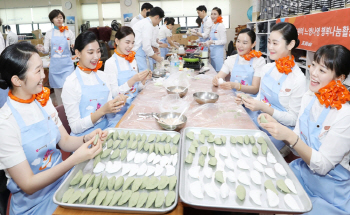 제주항공, 홀몸 어르신에 직접 빚은 송편 '선물'