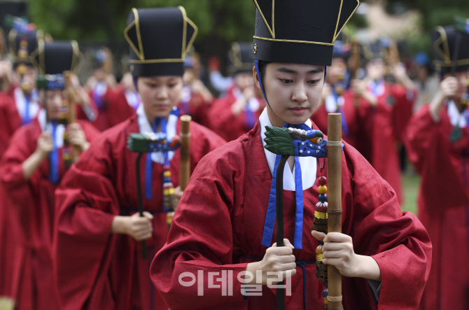 [포토]석전대제에서 선보이는 팔일무