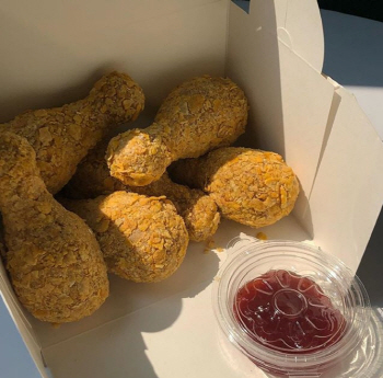 치킨이야 케이크야?…이색 비주얼에 '깜놀'하는 '때가이르매'