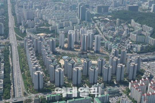 부동산 정책 만드는 고위공무원 절반, 강남3구에 주택 보유