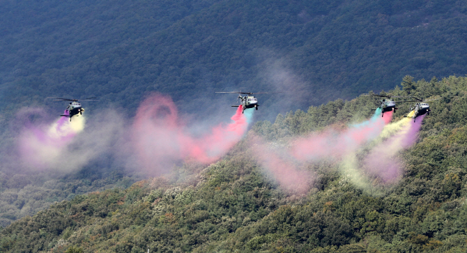 '오색연박' UH-60 블랙호크 헬기