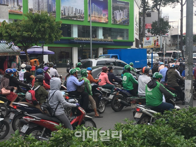 [공유경제는 죽었다] 일본, 공유경제 서비스 겸직 허용..싱가포르, '그랩 벤처스' 직접 참여