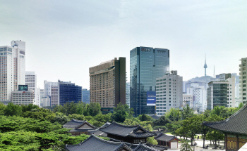 더플라자 스위트 객실서 듣는 특별한 인생학교 강연