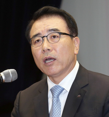 급기야 금융그룹 회장 겨냥한 檢…신한금융 ‘재도약 드림’ 무산되나