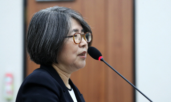 [2018국감]교육부 국감 대입개편으로 불똥…김영란 “공론화위원장 안 맡아”