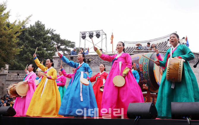 [포토] 동래읍성역사축제 국악공연