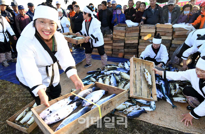 [포토] 흥겨운 만선뱃놀이 공연