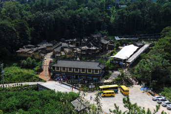 구리시, 영화 '안시성' 촬영지인 고구려대장간마을 인기