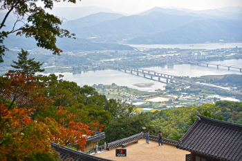 가을과 동행하기 좋은 산책길 `수종사`