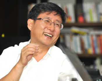 [2018 국감] "車 엔진도 5년 보증하는데 원전 핵심설비는 2년만 보증?"