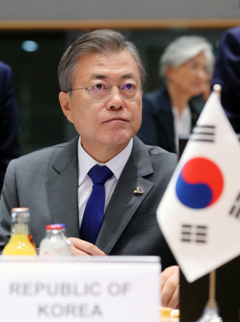 文대통령, ASEM 1세션 발언 “한반도 평화, 아시아·유럽의 공동번영”