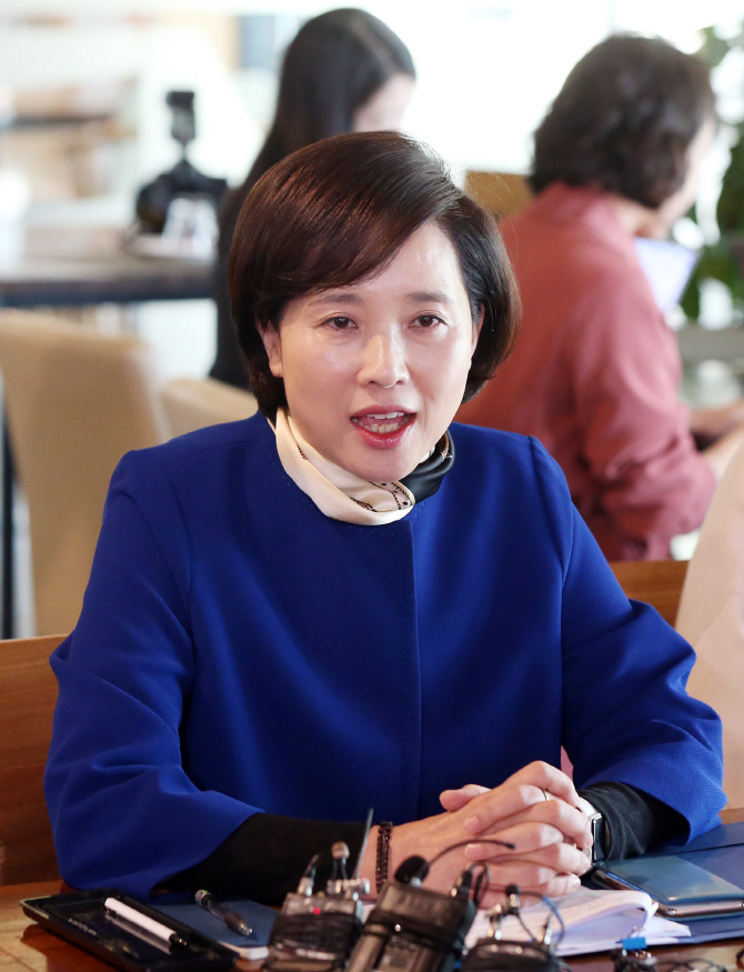 사립유치원 학부모들 “국공립 늘리고 원비 부담 낮춰 달라”