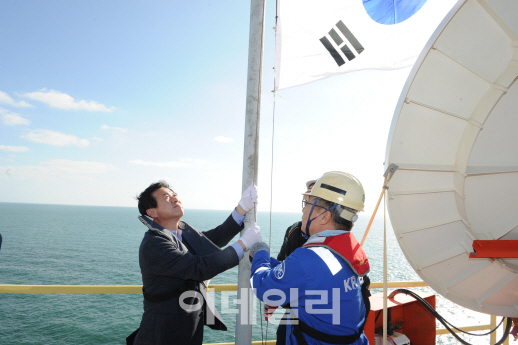 이어도 해양과학기지 찾은 김영춘 “지원 강화”