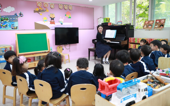 유아 학원비 연간 1000만원…월 200만원 영어유치원도