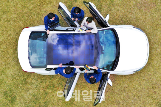 ‘태양광으로 움직이는 車’..현대·기아차, 솔라시스템 기술 공개