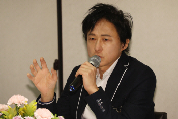 양방언 “나 역시 역사의 ‘디아스포라’… 음악이 유토피아”