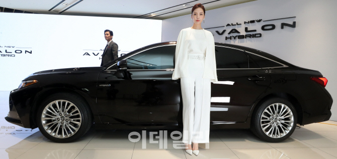 [포토]토요타 '올 뉴 아발론 하이브리드'의 옆라인