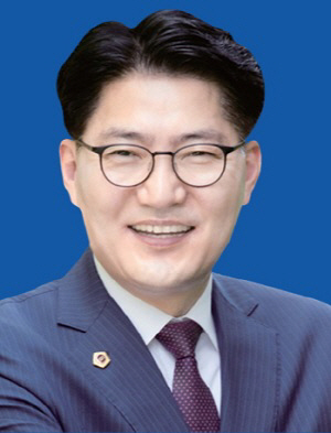 경찰, 이정훈 강동구청장 구속영장 신청…"공직선거법 위반"