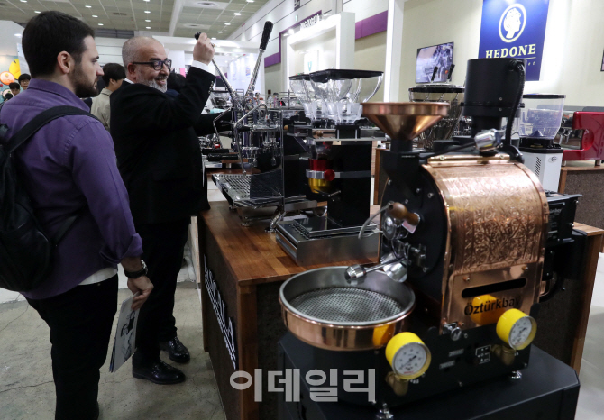 [포토]'한국의 커피 트렌드 알고 싶습니다'