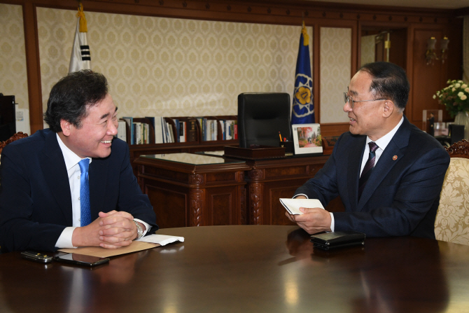 홍남기·노형욱 추천한 이낙연 총리, 文신뢰 재확인