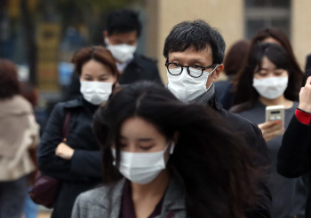 내일 미세먼지 ‘나쁨’…“실외활동 자제”