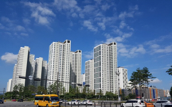 입주 코앞인데 '헬리오시티' 조합-입주민 정면 충돌..왜?