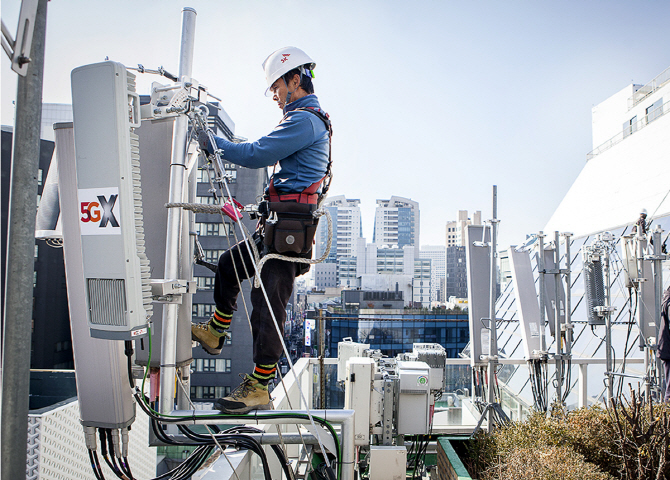 5G 전파 송출 보름 앞으로..SK텔레콤,상용망 현장 첫 공개