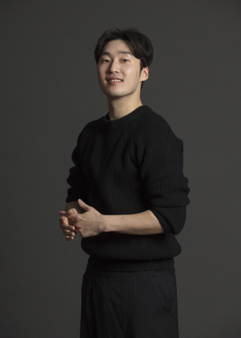 "낯선 칠채 장단 한국무용으로…'인셉션'처럼 느끼세요"