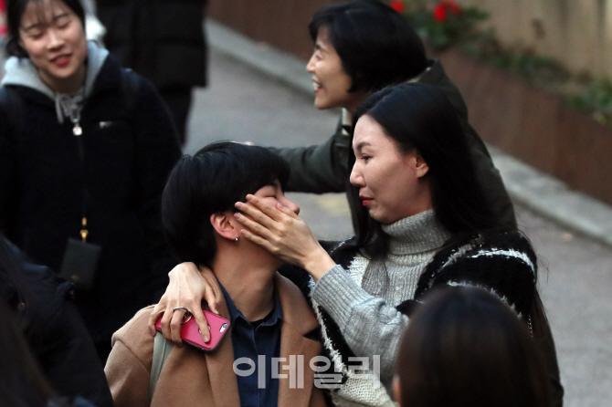 [포토]'고생했어 우리 딸'