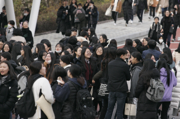 “올 수능, 상당히 어려웠다”…국어·수학나 1등급컷 80점대