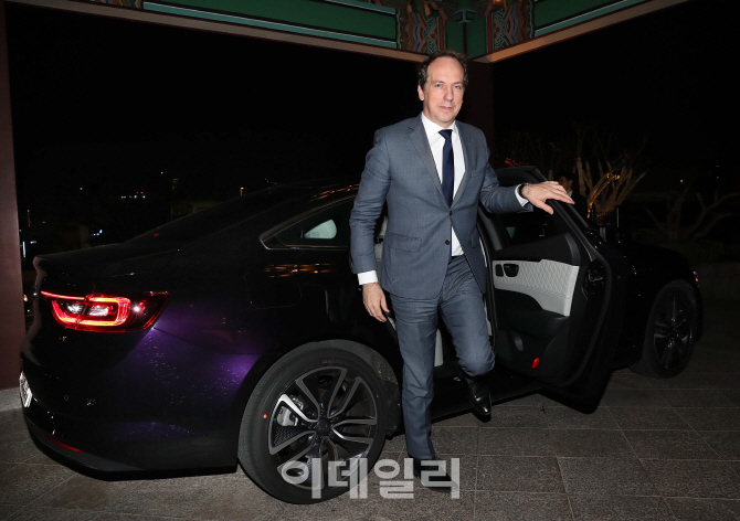 르노삼성, ‘프렌치 시네마 투어’에 SM6 의전차 지원
