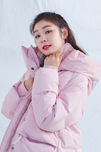 뉴발란스 20일은 다운 데이...'김연아 다운' 등 아우터 판매
