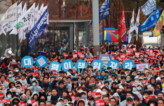 文대통령, 오늘 오후 경사노위 출범식 참석…탄력근로제 확대 문제 언급할 듯