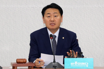 김관영 "민주, 공약대로 '연동형 비례제' 조건 없이 수용하라"