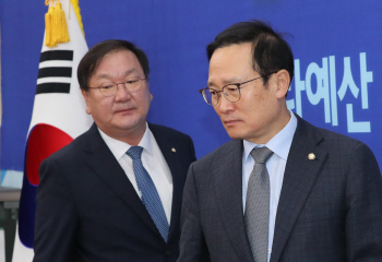 홍영표 “野, 예산심사 복귀하라…더 이상 양보 안해”